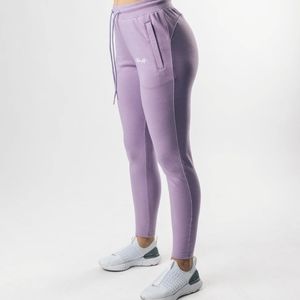 Alphaleute Essential joggers lilac Medium